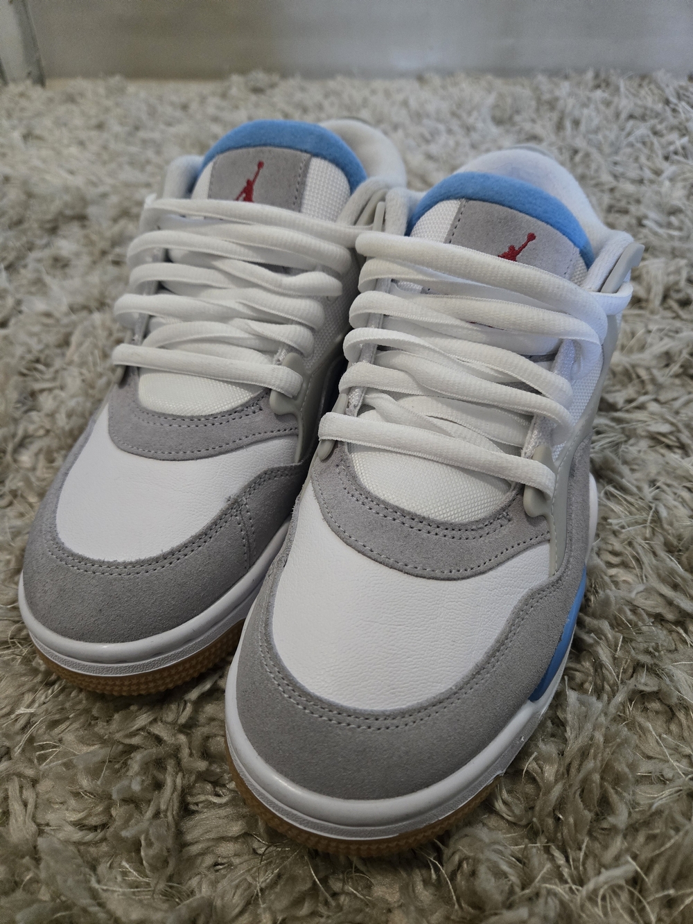 Nike Air Jordan 4 RM - Picture 2 of 6